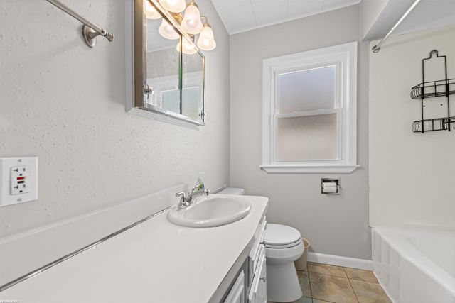 25208 Comfort Street, Center Line, MI 48015