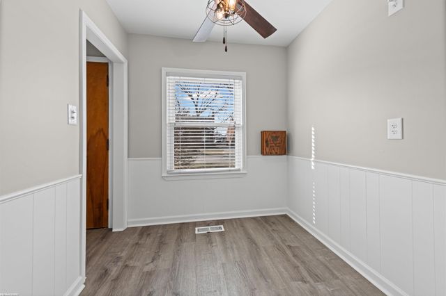 25208 Comfort Street, Center Line, MI 48015