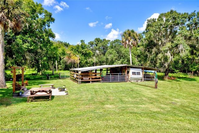 7995 County Road 64 E, Avon Park, FL 33825
