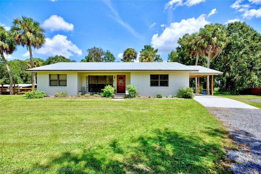 7995 County Road 64 E, Avon Park, FL 33825