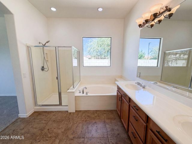 4615 W POWELL Drive, New River, AZ 85087