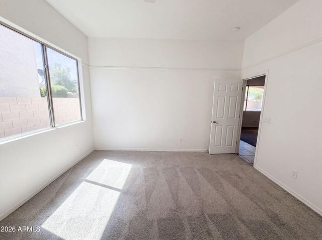 4615 W POWELL Drive, New River, AZ 85087