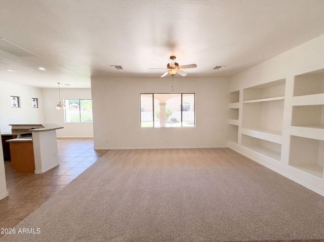 4615 W POWELL Drive, New River, AZ 85087
