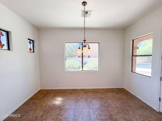 4615 W POWELL Drive, New River, AZ 85087