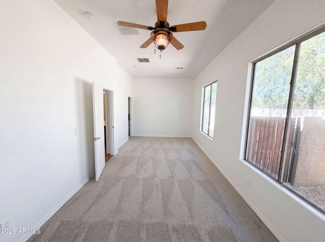 4615 W POWELL Drive, New River, AZ 85087