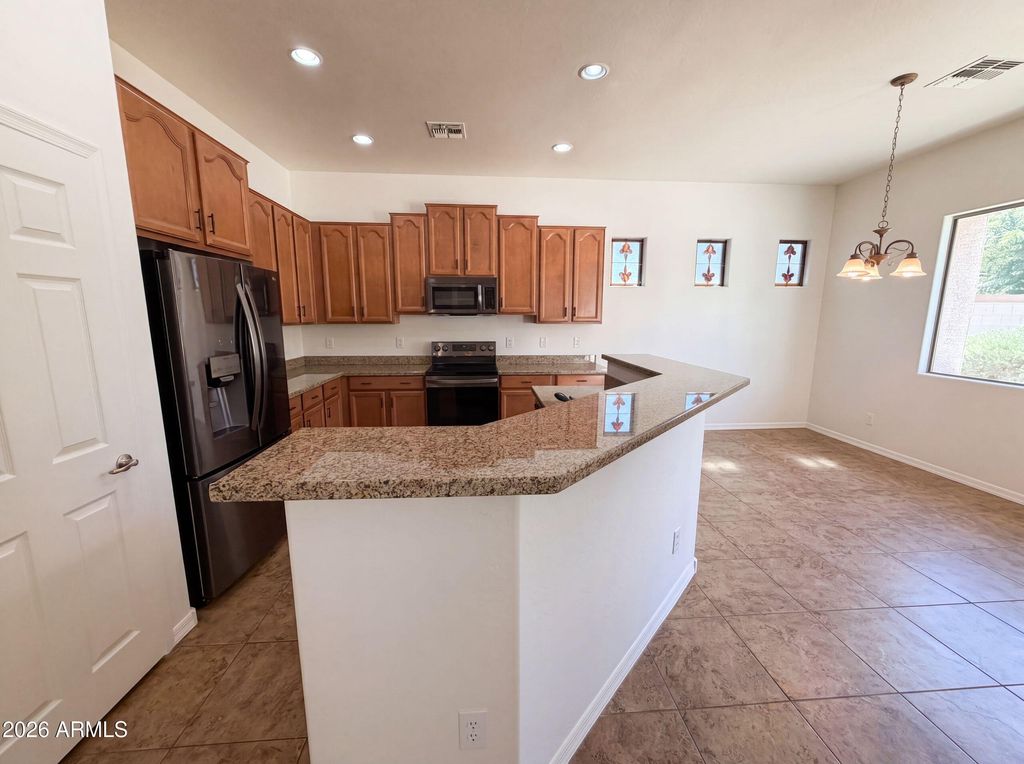 4615 W POWELL Drive, New River, AZ 85087 — photo 2