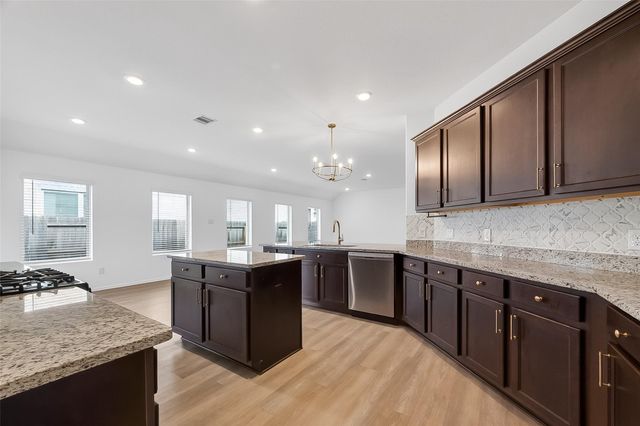 19168 Pinewood Grove Trail, New Caney, TX 77357