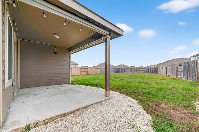 19168 Pinewood Grove Trail, New Caney, TX 77357