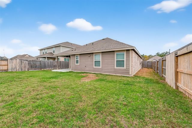 19168 Pinewood Grove Trail, New Caney, TX 77357