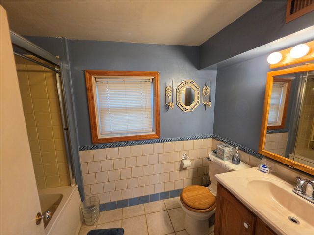 1747 CHARLES Street, Erie, PA 16509