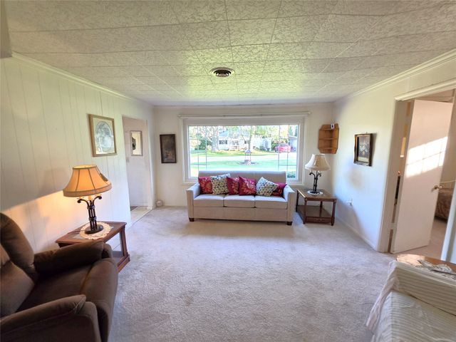 1747 CHARLES Street, Erie, PA 16509