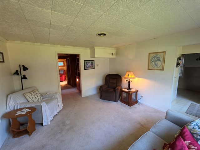 1747 CHARLES Street, Erie, PA 16509