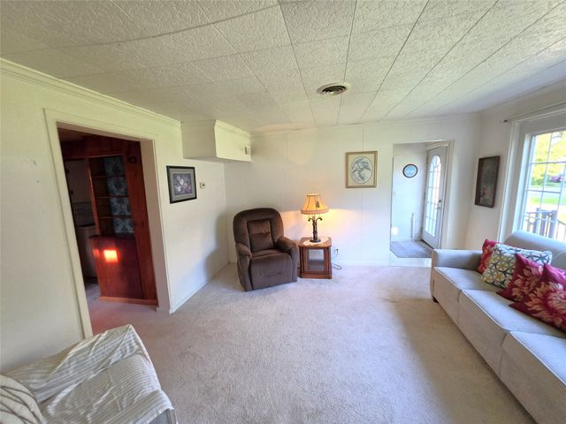 1747 CHARLES Street, Erie, PA 16509