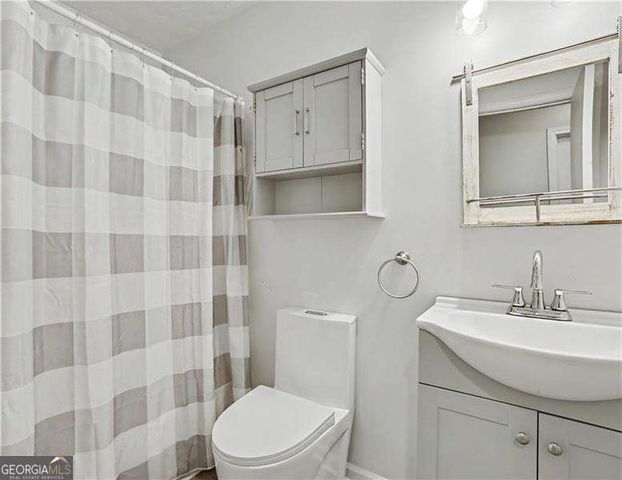 4915 Old Norcross Road, Duluth, GA 30096