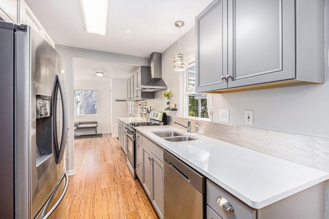 2657 Elmwood Avenue, Ann Arbor, MI 48104