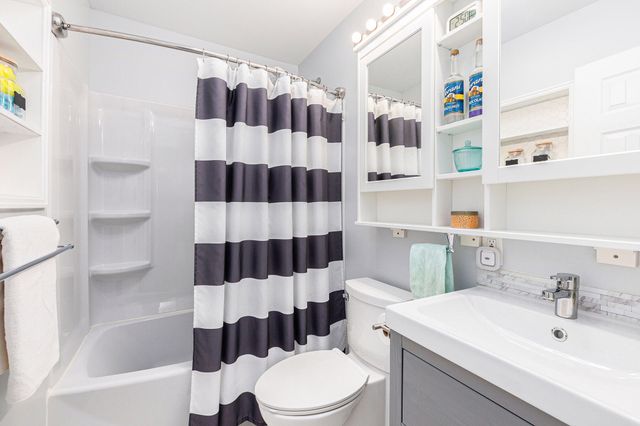2657 Elmwood Avenue, Ann Arbor, MI 48104