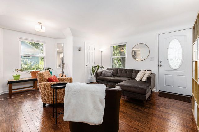 2657 Elmwood Avenue, Ann Arbor, MI 48104