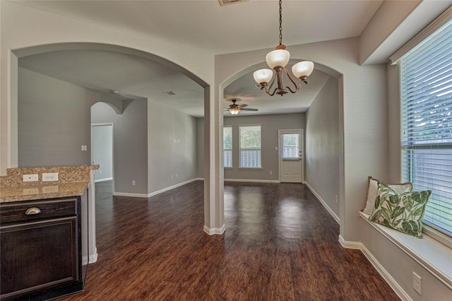 13425 Raintree Drive, Montgomery, TX 77356