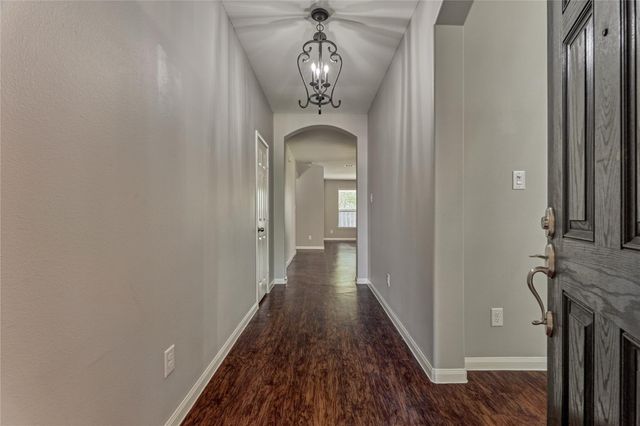 13425 Raintree Drive, Montgomery, TX 77356