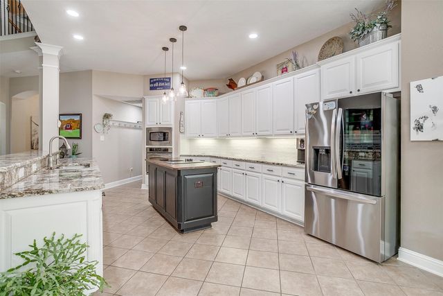 2632 Lakebend Drive, Grand Prairie, TX 75054