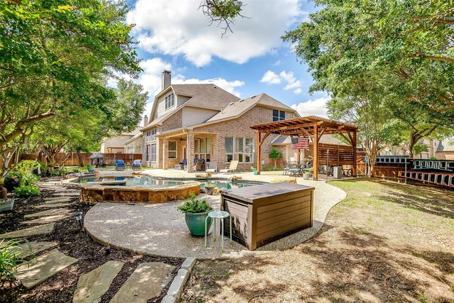 2632 Lakebend Drive, Grand Prairie, TX 75054