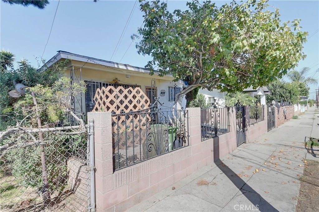 364 W Ofarrell Street, San Pedro, CA 90731 — exterior