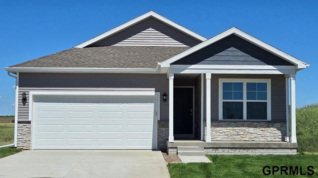 11922 S 116th Street, Papillion, NE 68046