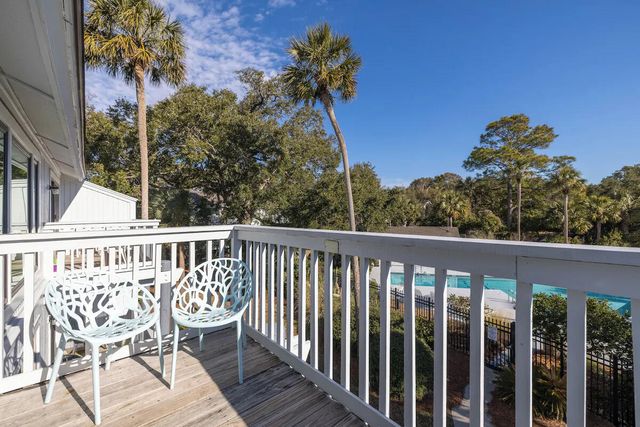 10 Lagoon Villas, Isle Of Palms, SC 29451