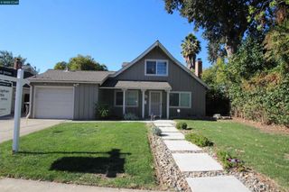 1337 Cape Cod Way, Concord, CA 94521