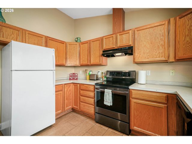 371 HOBSON St, Stayton, OR 97383