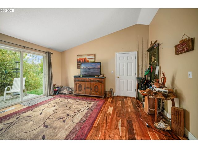 371 HOBSON St, Stayton, OR 97383