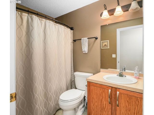 371 HOBSON St, Stayton, OR 97383