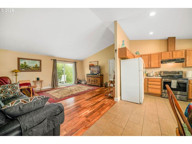 371 HOBSON St, Stayton, OR 97383