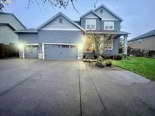 300 Sw MT MAZAMA St, Mc Minnville, OR 97128