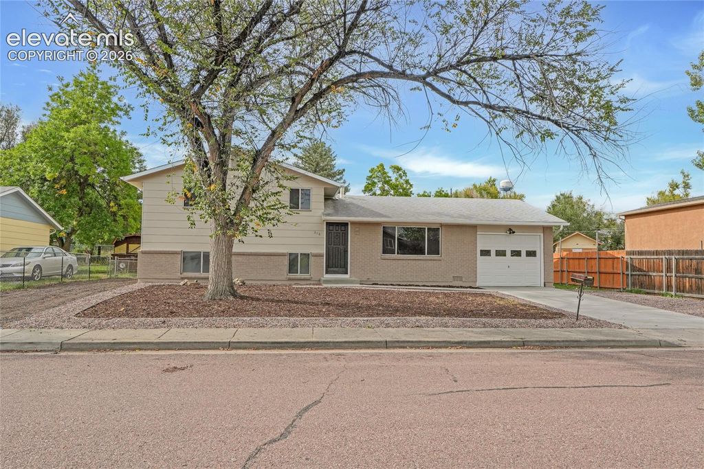 316 Cranbrook Circle, Colorado Springs, CO 80906 — photo 2