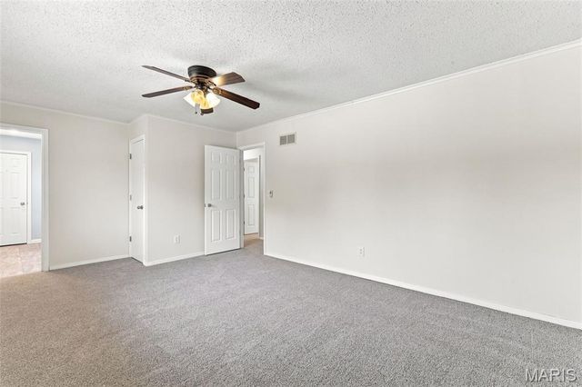 3927 Summerfield Parkway, St Charles, MO 63304