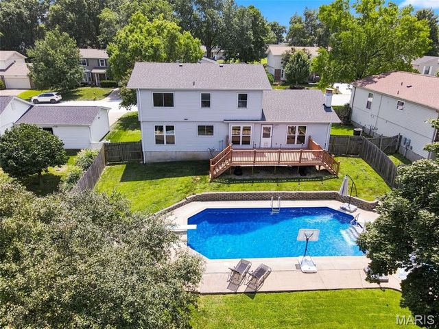 3927 Summerfield Parkway, St Charles, MO 63304