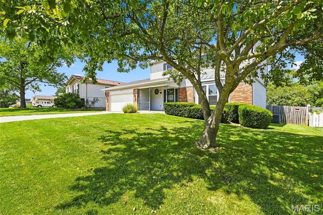 3927 Summerfield Parkway, St Charles, MO 63304