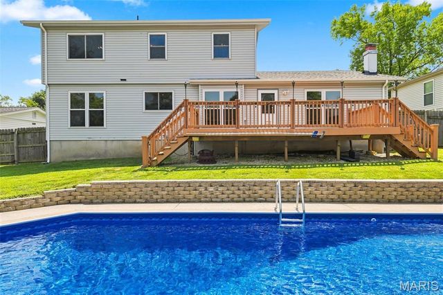 3927 Summerfield Parkway, St Charles, MO 63304