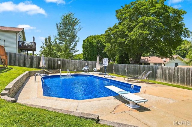 3927 Summerfield Parkway, St Charles, MO 63304