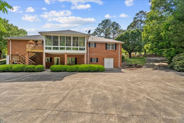 300 Pemotoma Way, Chatsworth, GA 30705