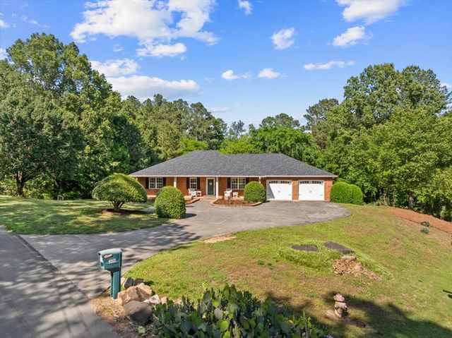 300 Pemotoma Way, Chatsworth, GA 30705
