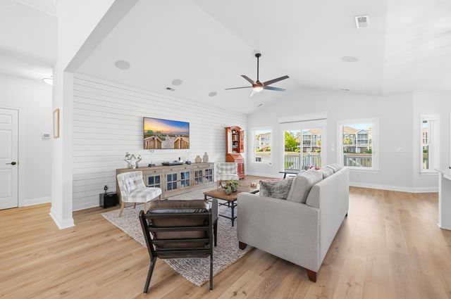 517 Sea Island Way, North Myrtle Beach, SC 29582