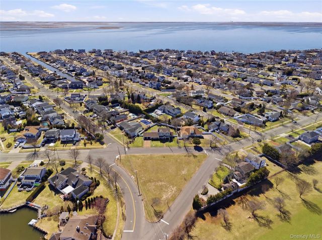 102 Peconic Drive S, Massapequa, NY 11758