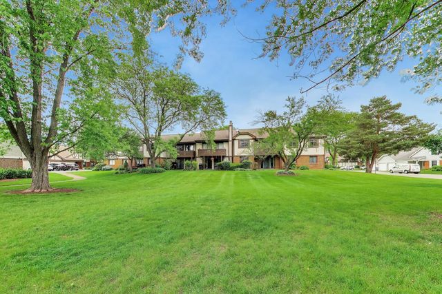 1264 WILLIAMSBURG Drive D1, Schaumburg, IL 60193