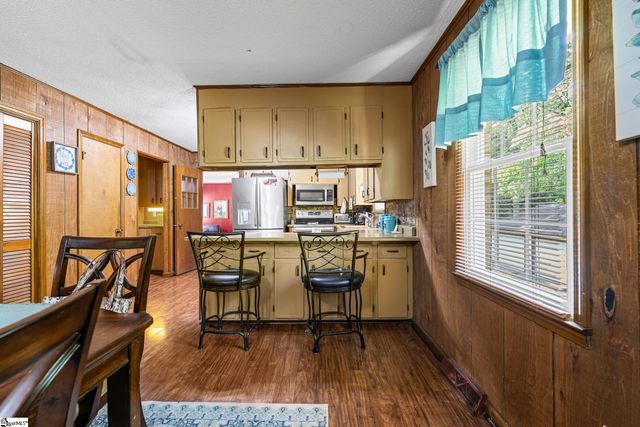 103 Manning Court, Greenwood, SC 29649