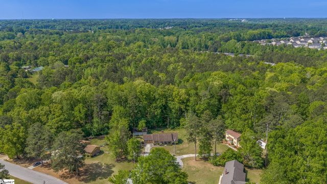 103 Manning Court, Greenwood, SC 29649