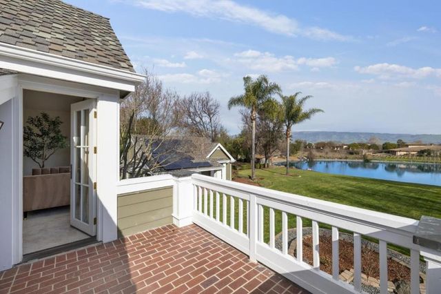 1450 Lakeview Court, San Martin, CA 95046