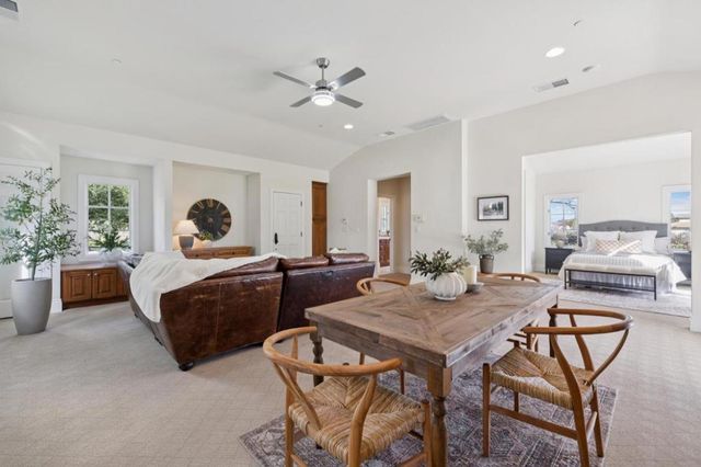 1450 Lakeview Court, San Martin, CA 95046