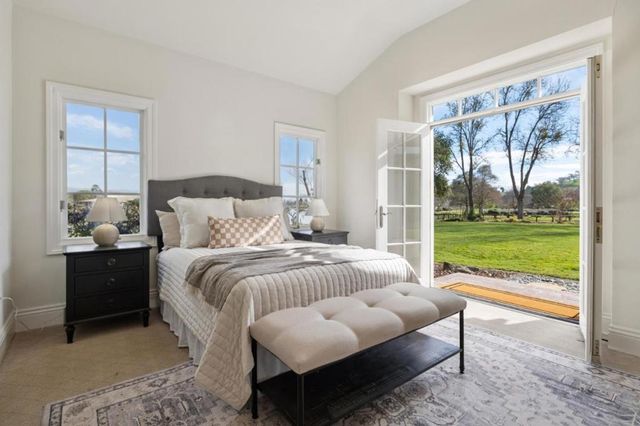 1450 Lakeview Court, San Martin, CA 95046